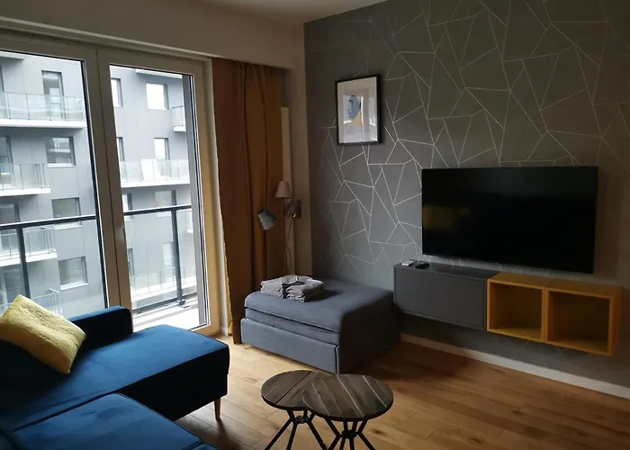 Urban Space 64 - Free Parking *