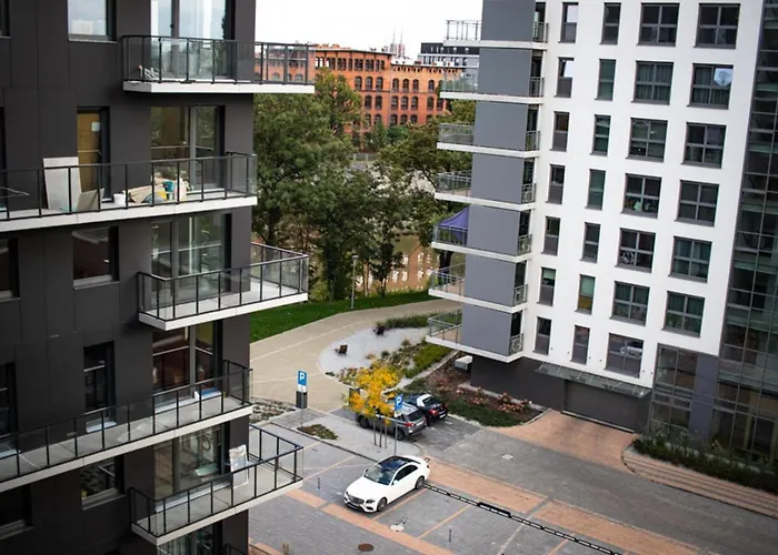 Urban Space 64 - Free Parking דירה